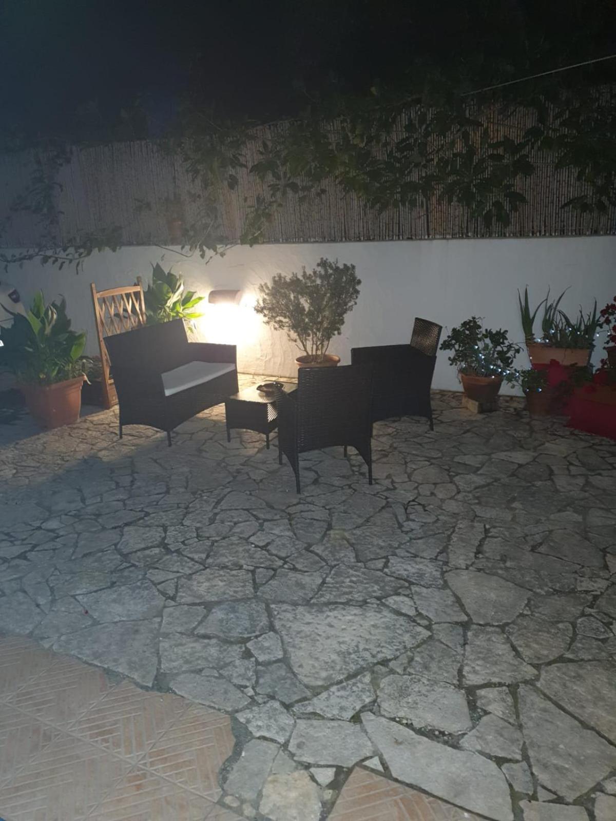 Sa Corte De Dinu